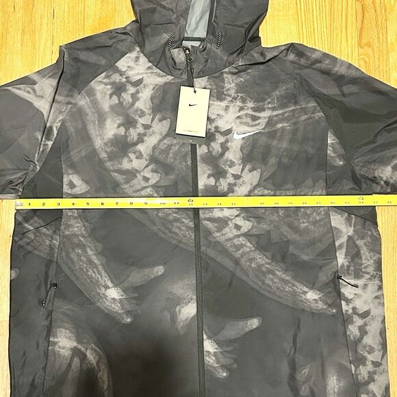 Nike Storm-FIT Run Division Men’s Size LT-XLT Grey Black Flash Running Jacket - Picture 10 of 15